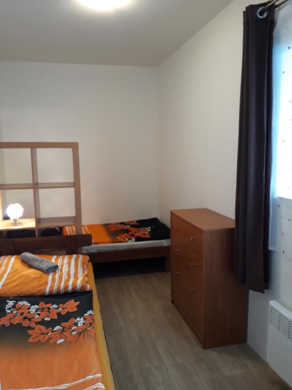 Apartmany Karlstejn ภายนอก รูปภาพ
