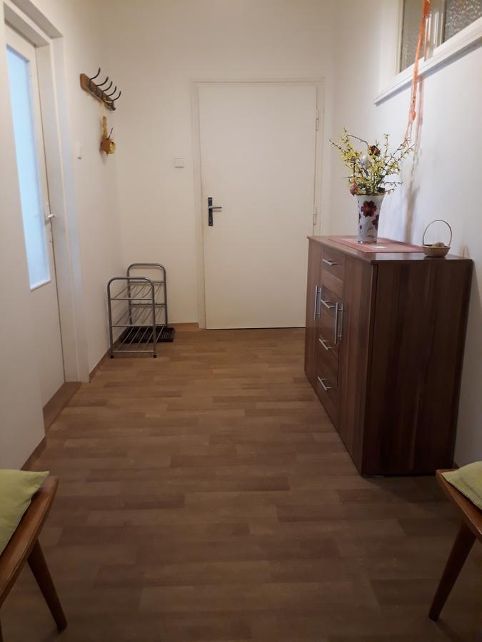 Apartmany Karlstejn ภายนอก รูปภาพ
