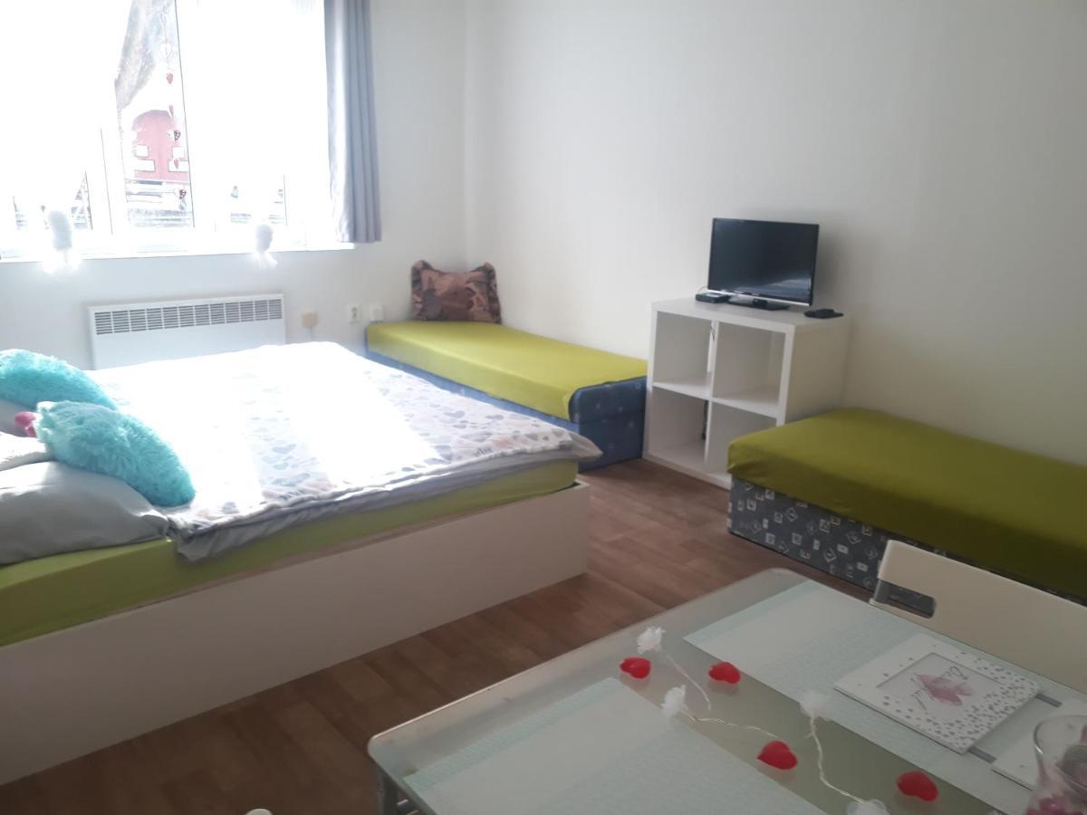 Apartmany Karlstejn ภายนอก รูปภาพ
